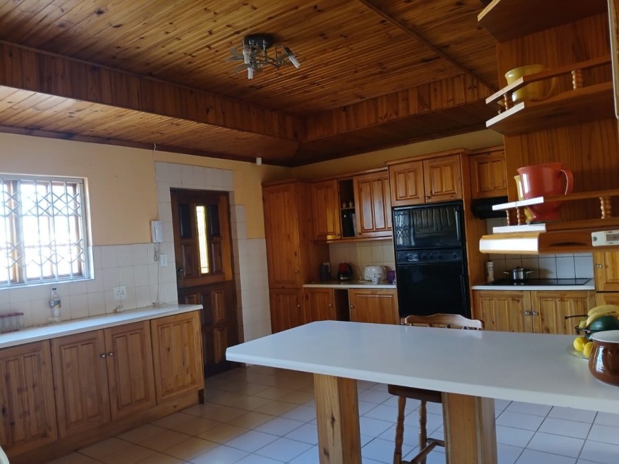 5 Bedroom Property for Sale in King Williams Town Ext 30 Eastern Cape